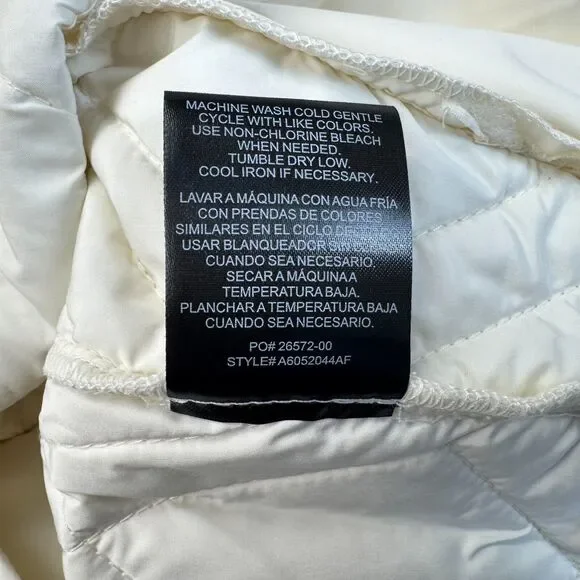 Voyager Ladies XL Cream Quilted Jacket Water Resistant Zip Lightweight NWT B2066 - Picture 6 of 6